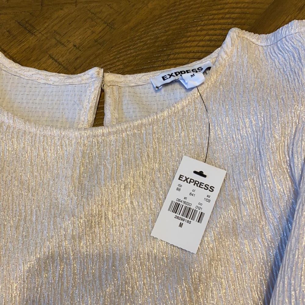 Express Top - Picture 2 of 4
